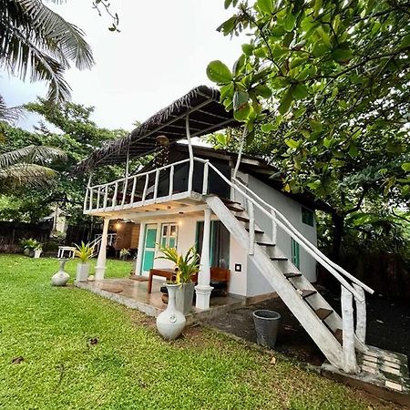 Beach House Kalukatiya - Family Villa, Seaview Room, Garden Room Dikwella Sur Exterior foto