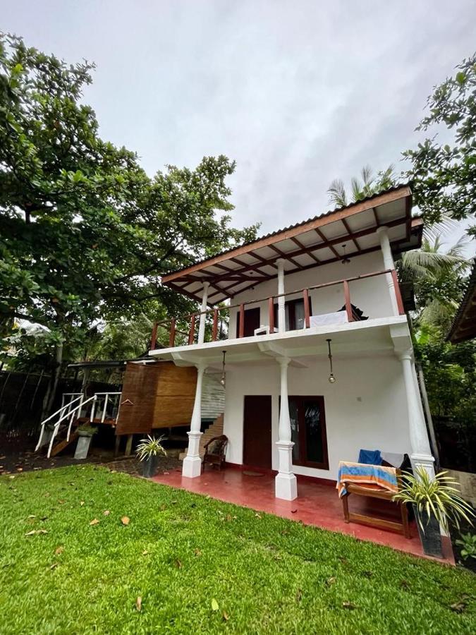 Beach House Kalukatiya - Family Villa, Seaview Room, Garden Room Dikwella Sur Exterior foto