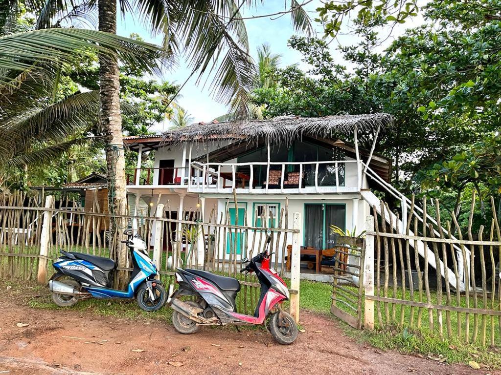 Beach House Kalukatiya - Family Villa, Seaview Room, Garden Room Dikwella Sur Exterior foto