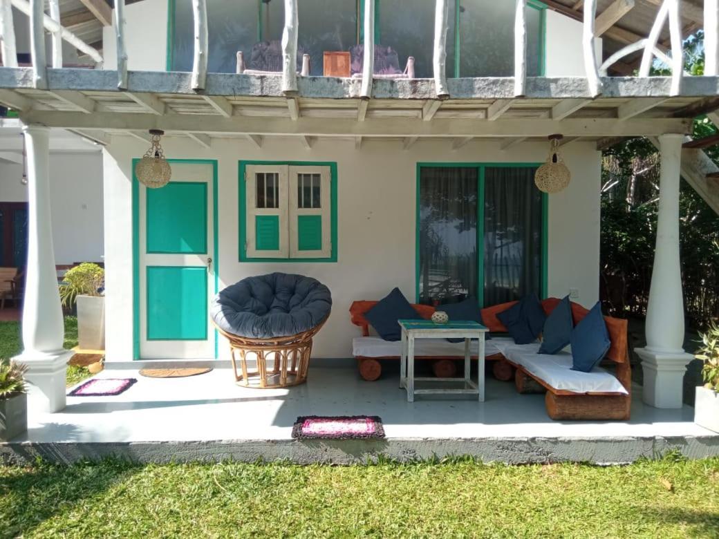 Beach House Kalukatiya - Family Villa, Seaview Room, Garden Room Dikwella Sur Exterior foto