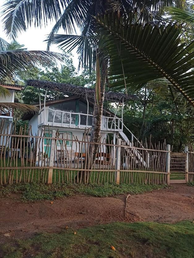 Beach House Kalukatiya - Family Villa, Seaview Room, Garden Room Dikwella Sur Exterior foto